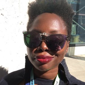 Meet your Posher, Monique